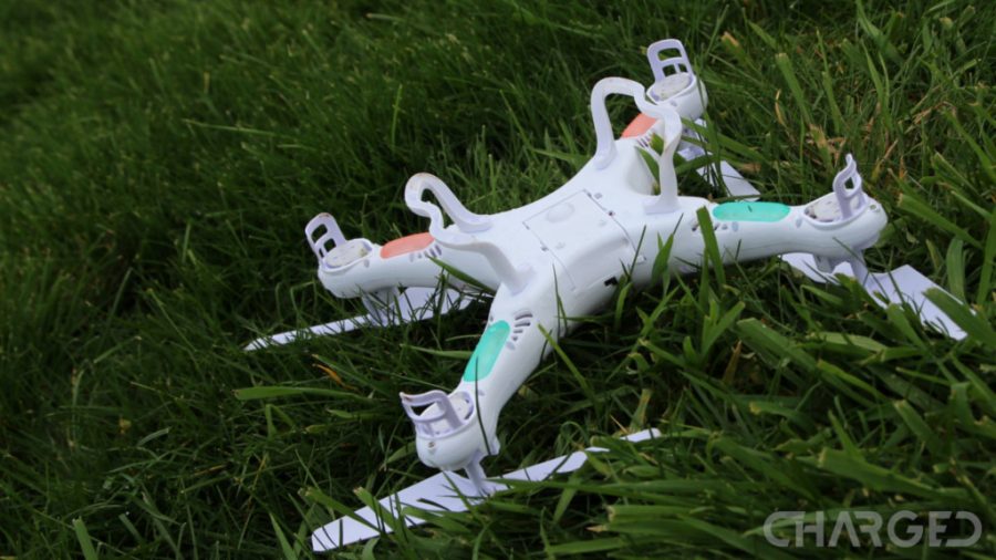 Syma X5C drone crash in the grass