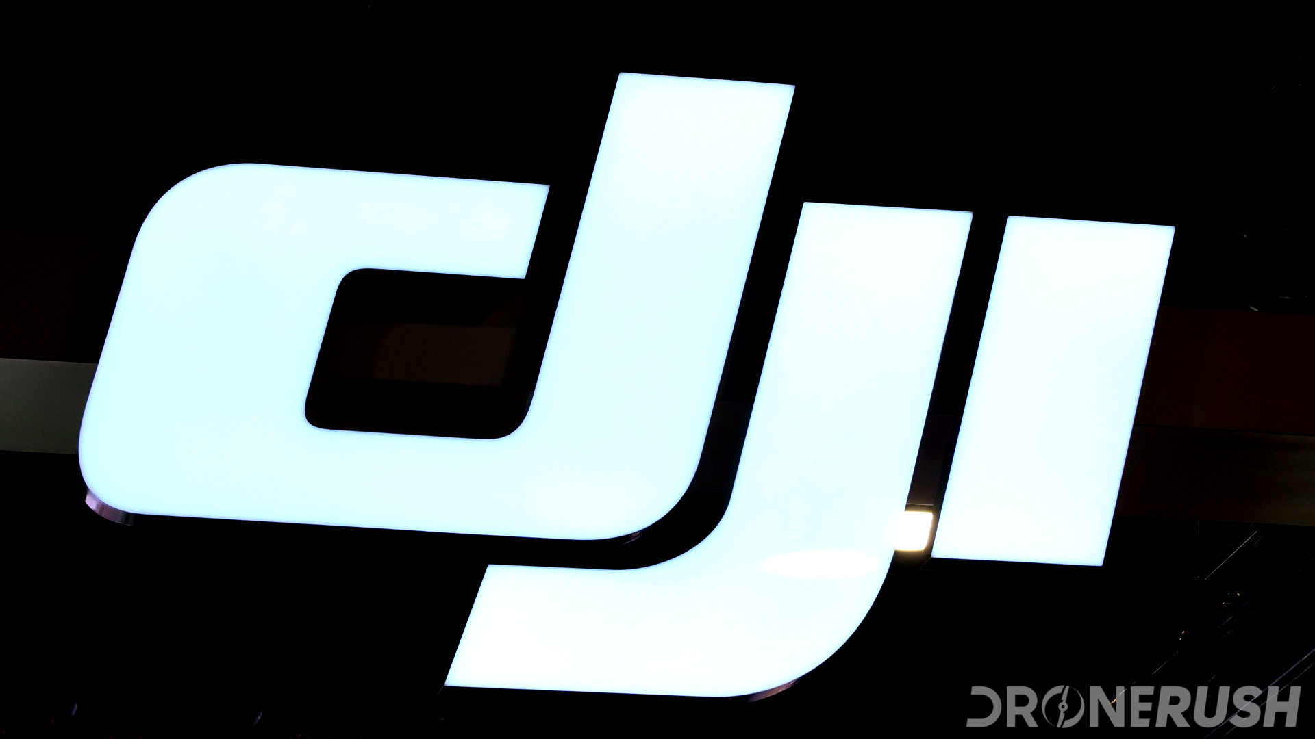 CES 2018 dr DJI booth logo